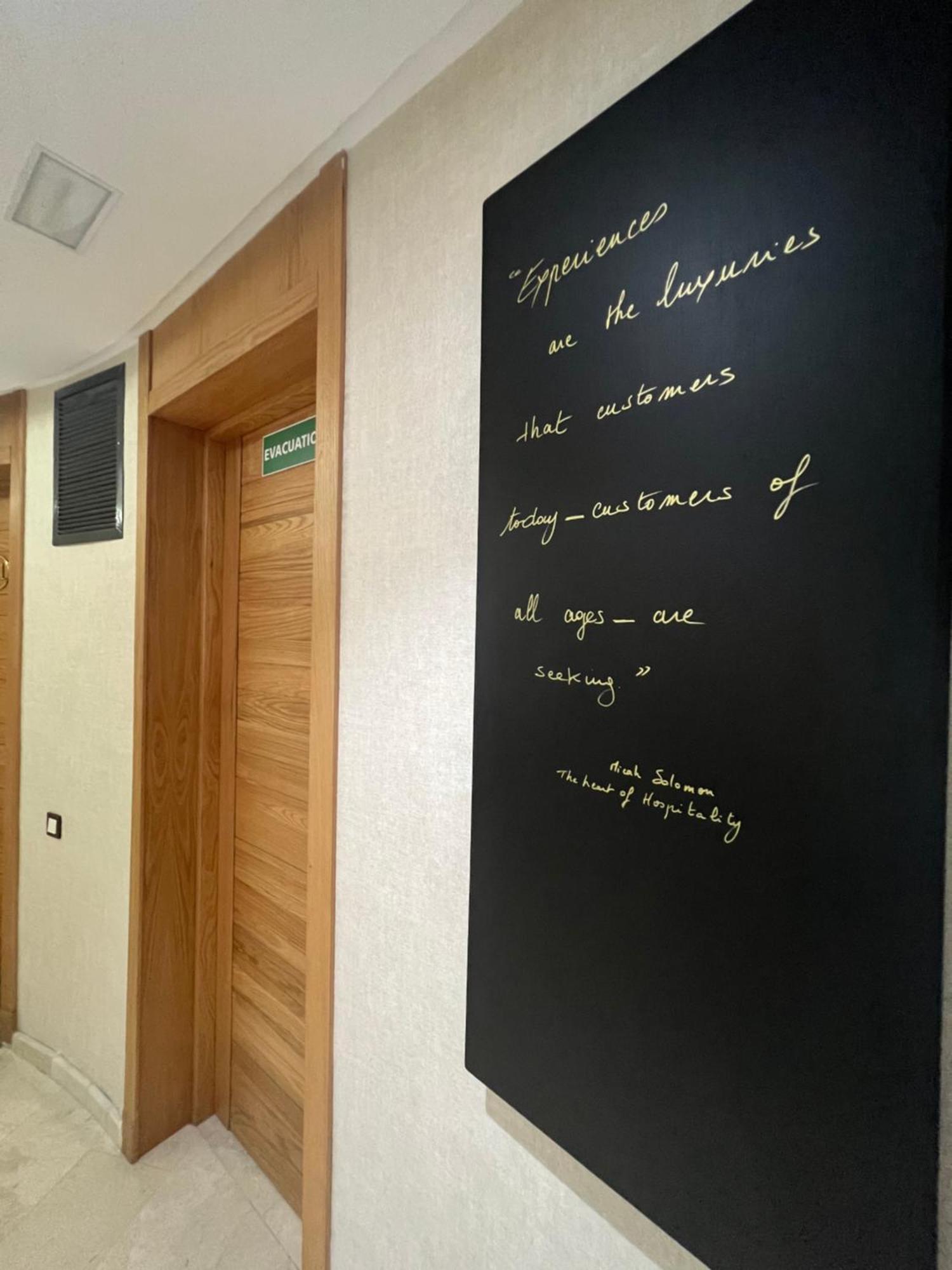 Zen Suites Hotel Massira Casablanca Exterior photo