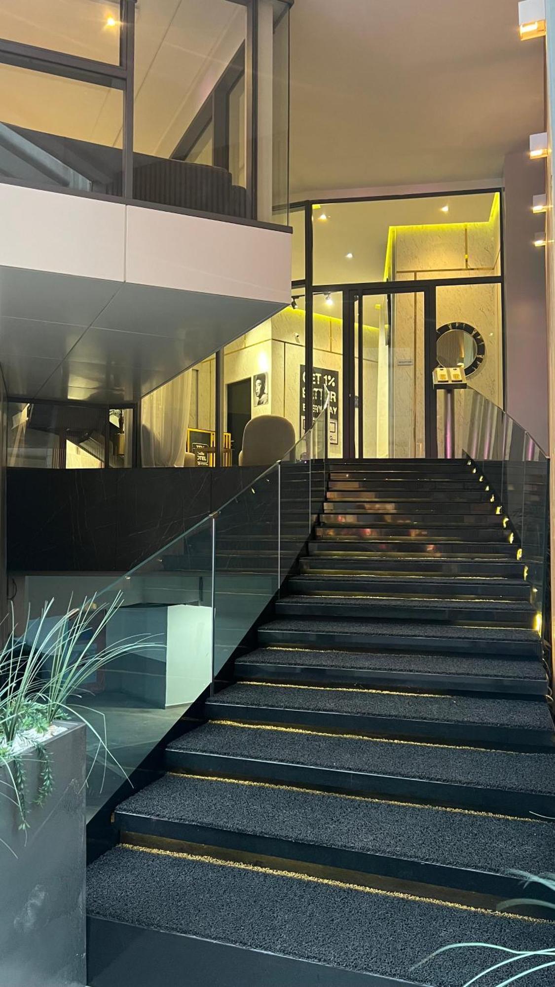 Zen Suites Hotel Massira Casablanca Exterior photo